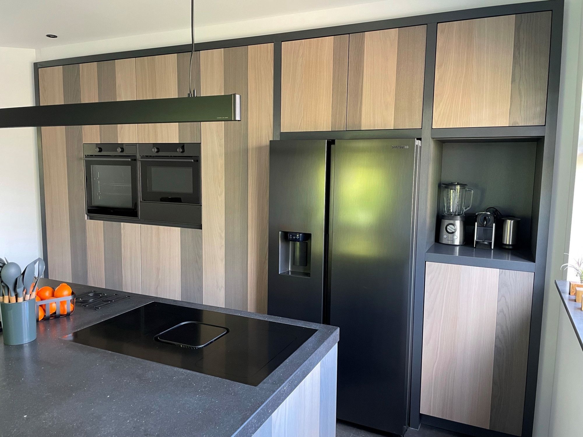 Keuken met lambrisering Keuken met lambrisering